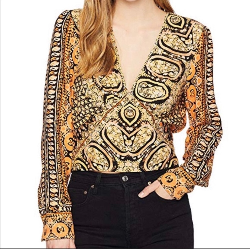 Free People NWOT Wild and Free cropped blouse